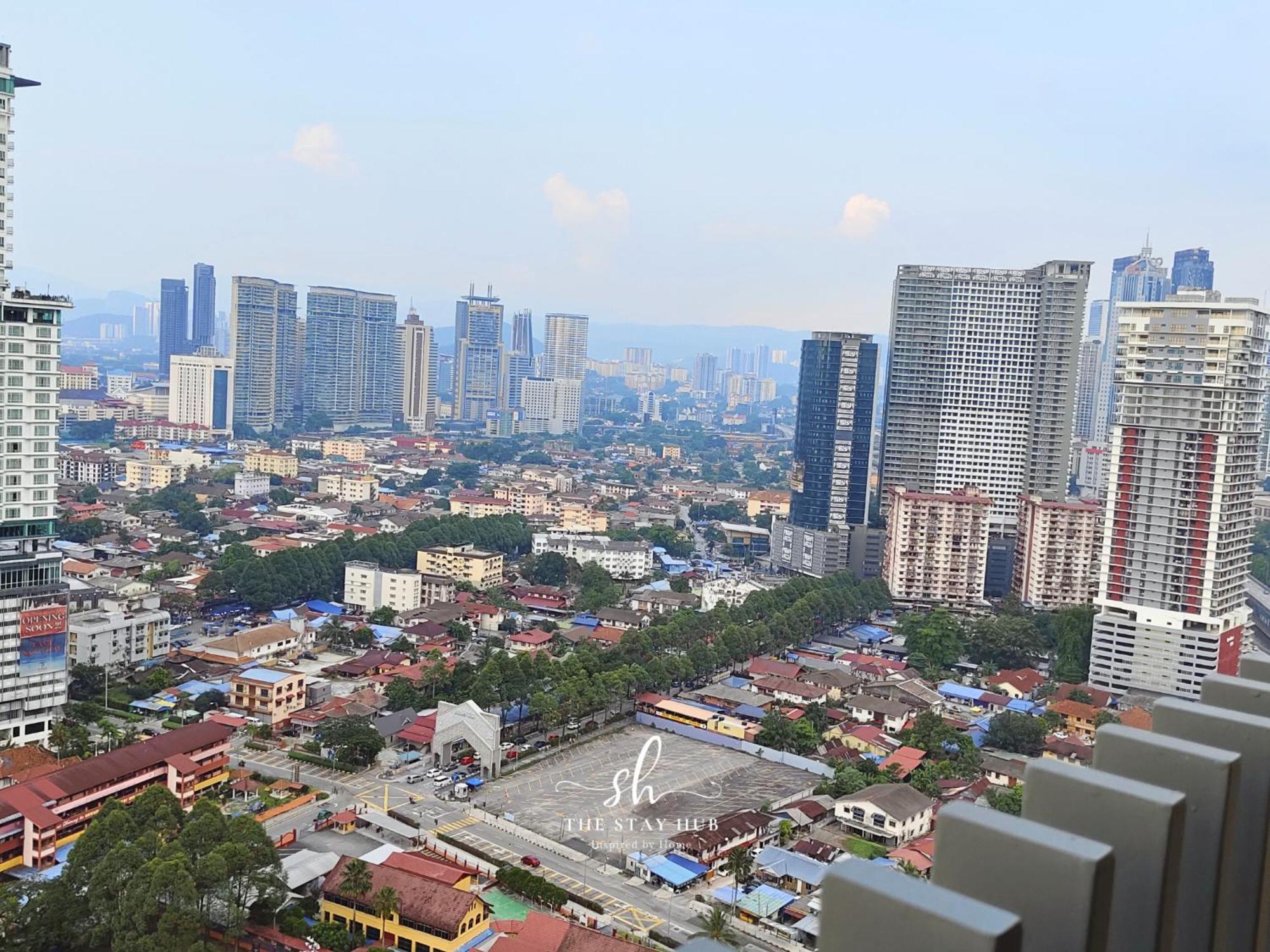 Apartamento The Luxe Klcc View Sky Pool Kuala Lumpur Exterior foto